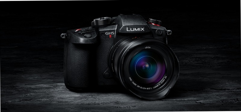 Fotocamera mirrorless ibrida LUMIX DC-GH5M2L con obiettivo Leica