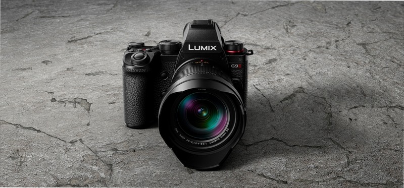 Fotocamera LUMIX DC-G9M2M dotata di obiettivo LUMIX 12-60 mm (24-120 mm) Mirrorless