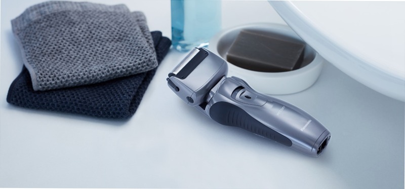 Rasoio Wet & Dry per Pelli Sensibili ES-RW33 - Panasonic