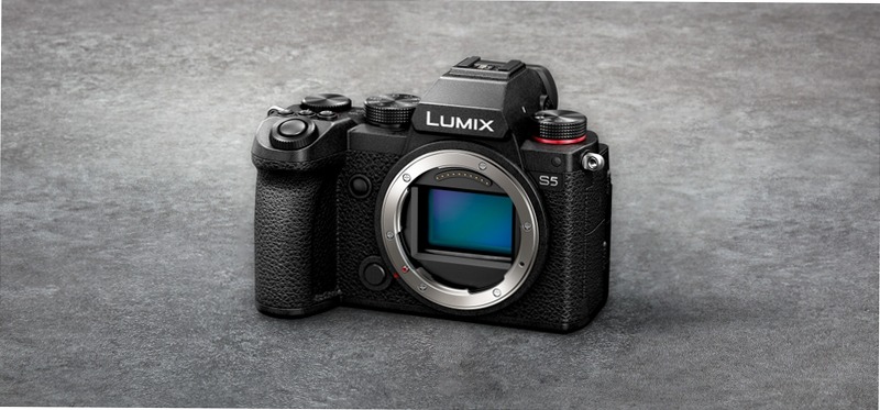 Fotocamera Mirrorless Full Frame LUMIX DC-S5AMB 1.599f/