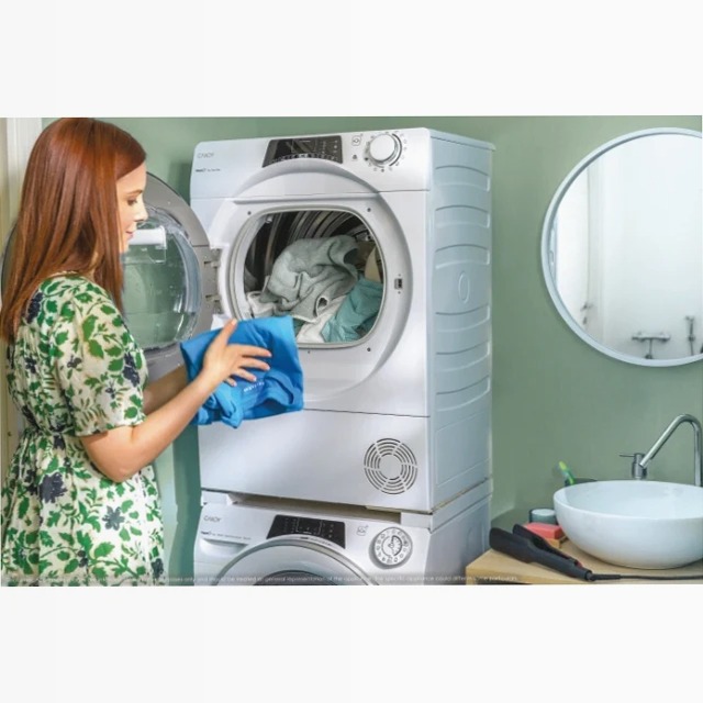 Lavatrice a carica frontale Candy RapidÓ RO4 1400rpm 7kg Bianco Libera