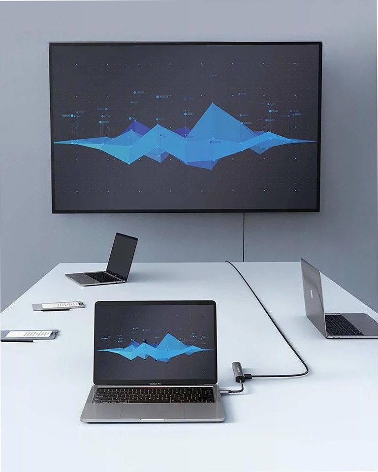 Hub USB-C Anker 533 (5 in 1, sottile)