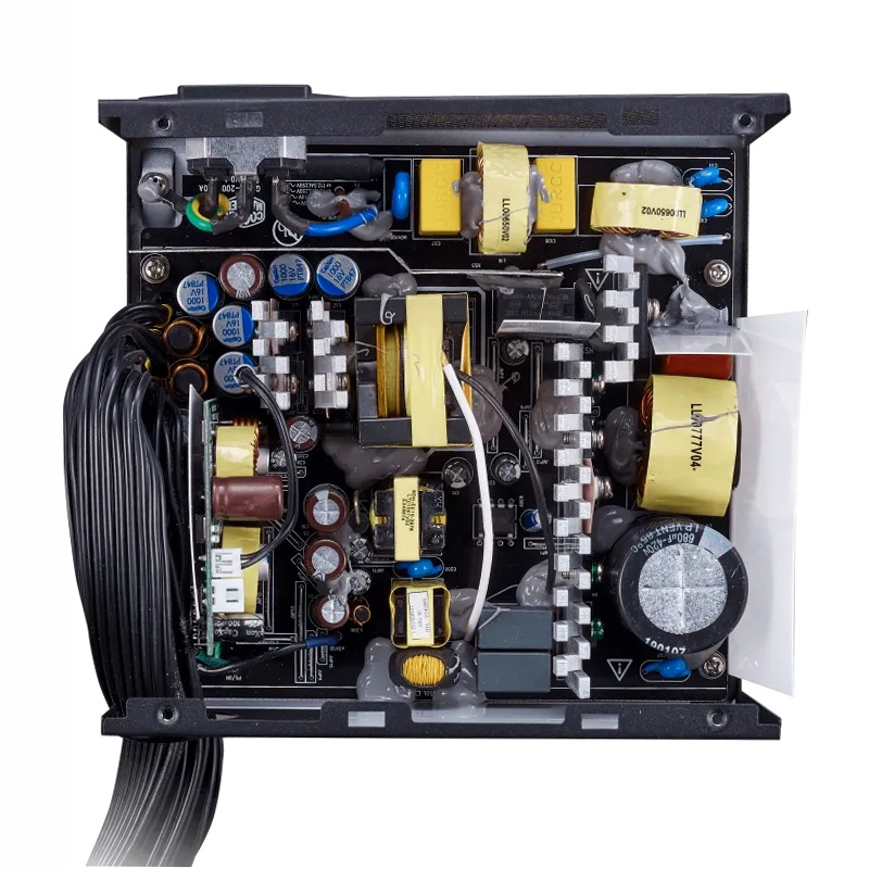 MWE 700 Bronze - V2 230V 80 Plus Bronze Non modulare