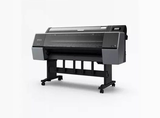 Stampante SureColor P9300 Spectro da 44 pollici, per fotografi professionisti, applicazioni di fine art e negozi di fotografia.