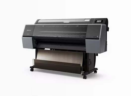 Stampante SureColor P7300 da 24 pollici, per fotografi professionisti, applicazioni di fine art e negozi di fotografia.