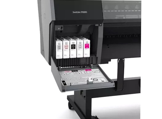 Stampante SureColor P7300 da 24 pollici, per fotografi professionisti, applicazioni di fine art e negozi di fotografia.