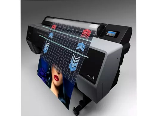 Stampante SureColor P7300 da 24 pollici, per fotografi professionisti, applicazioni di fine art e negozi di fotografia.