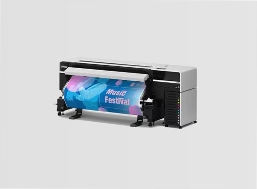 SureColor S8100: Stampante eco-solvente compatta da 64 pollici con uscita a 6 colori