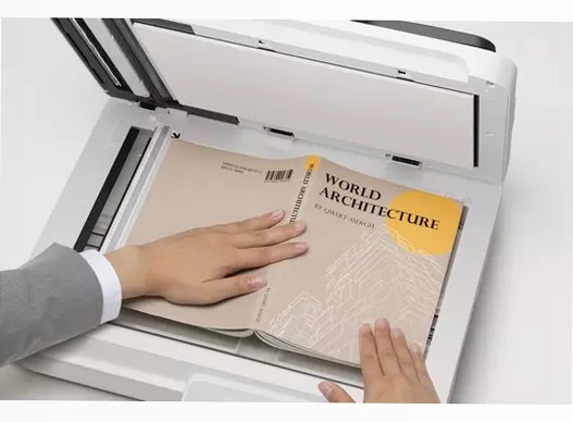 Scanner compatto a pianale WorkForce DS-1730 per piccole imprese e uffici a casa.
