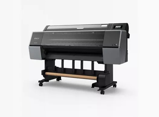 Stampante SureColor P9300 da 44 pollici, per fotografi professionisti, applicazioni di fine art e negozi di fotografia.