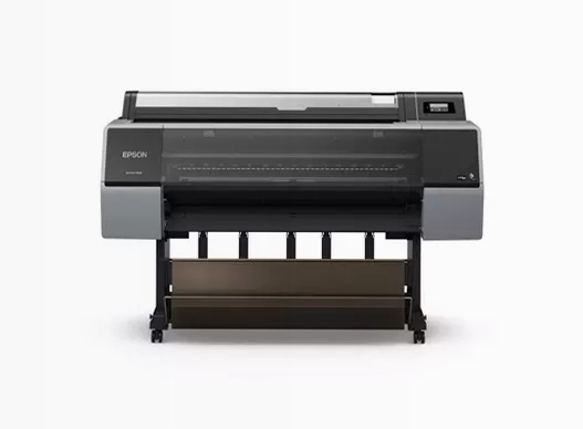 Stampante SureColor P9300 da 44 pollici, per fotografi professionisti, applicazioni di fine art e negozi di fotografia.