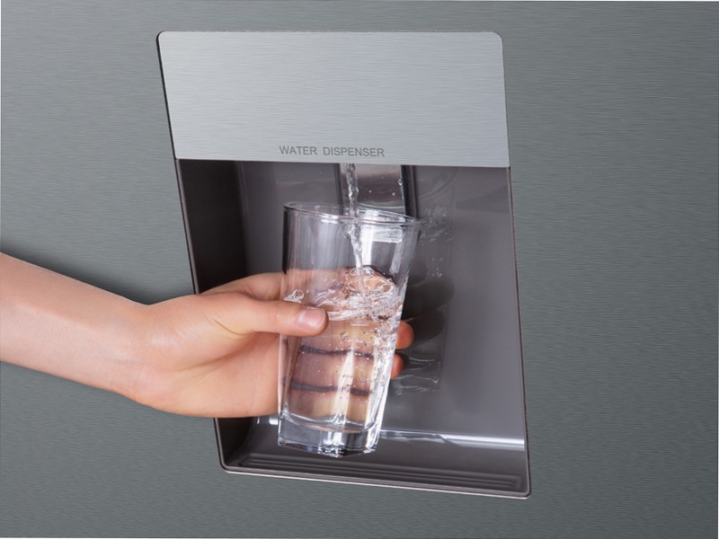 Frigorifero a Due Porte TCL 536L RT545GM1220 | TCL Italia 536lt