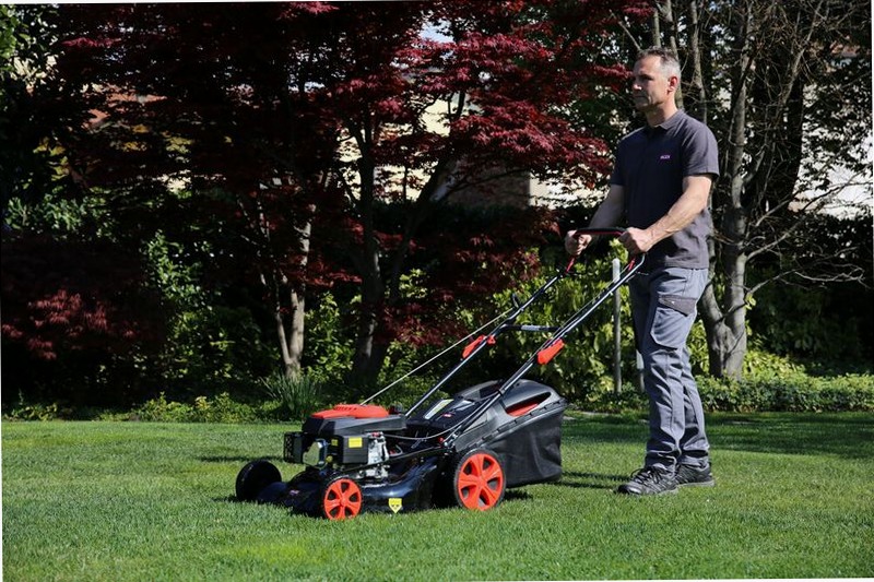 TAGLIAERBA A SCOPPIO TST5136