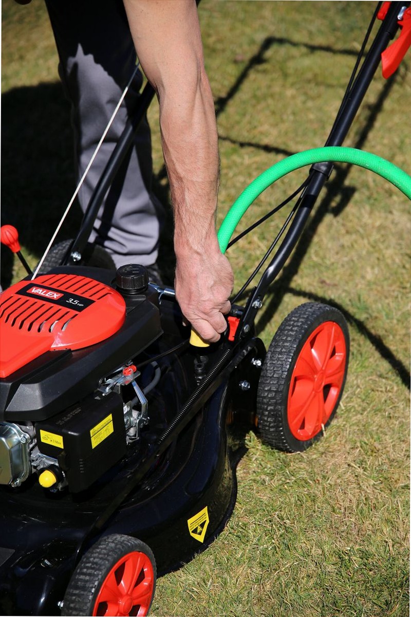 TAGLIAERBA A SCOPPIO TST5136