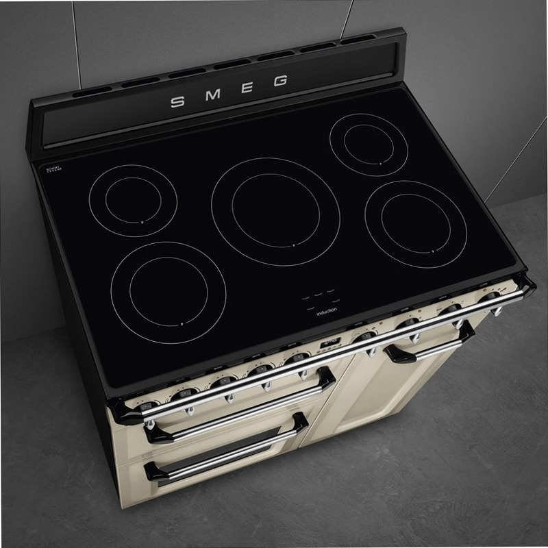 Cucina Smeg Panna Induzione - Estetica Victoria