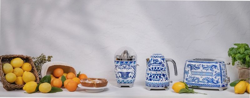 Spremiagrumi Blu Mediterraneo Smeg & Dolce&Gabbana