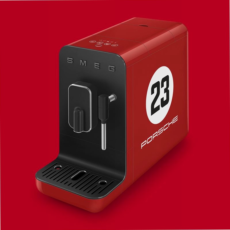 Macchina da caffè automatica BCC12 | 917 Salzburg Red Porsche x SMEG Nero 1.4lt 19bar