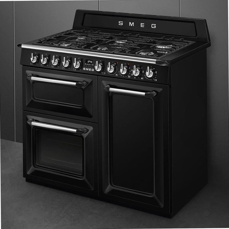 Cucina con piano cottura Gas Estetica Victoria