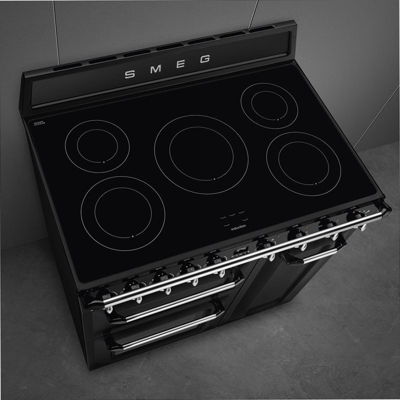 Cucina con piano cottura Induzione Victoria
